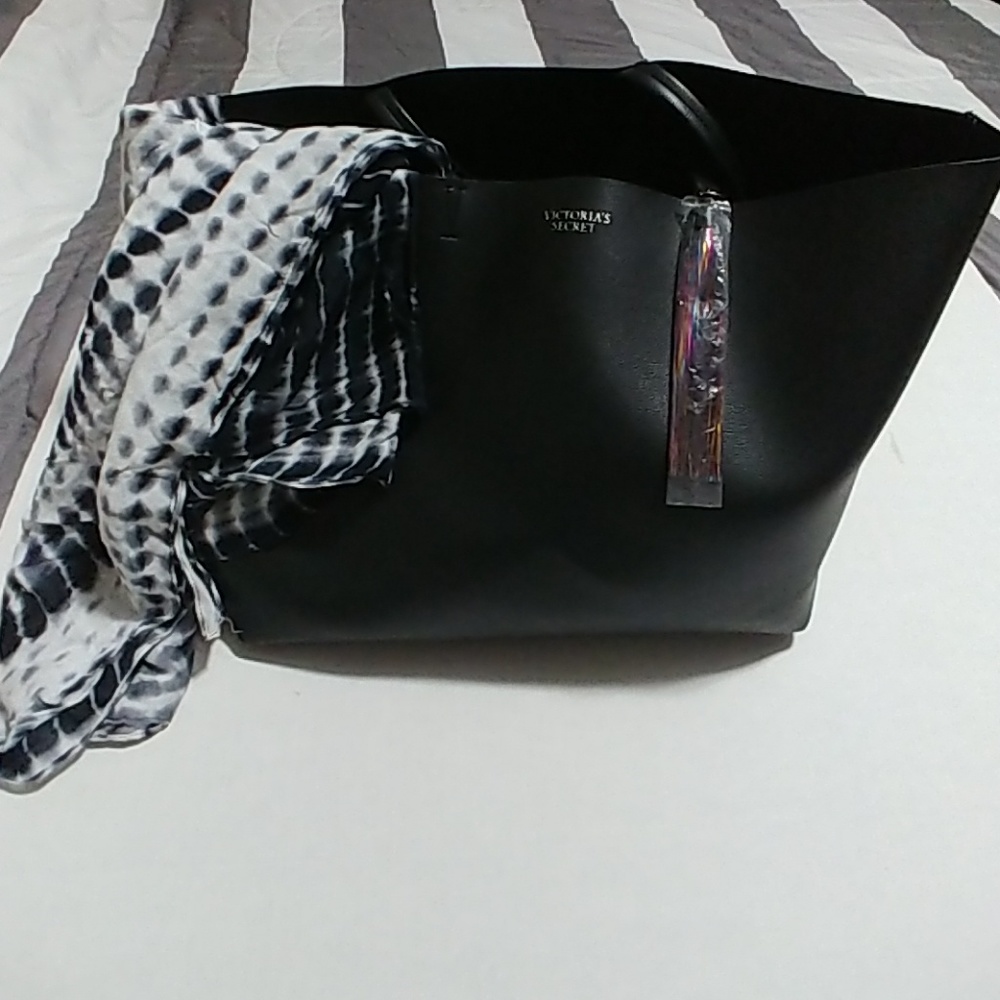 Victoria's Secret bag